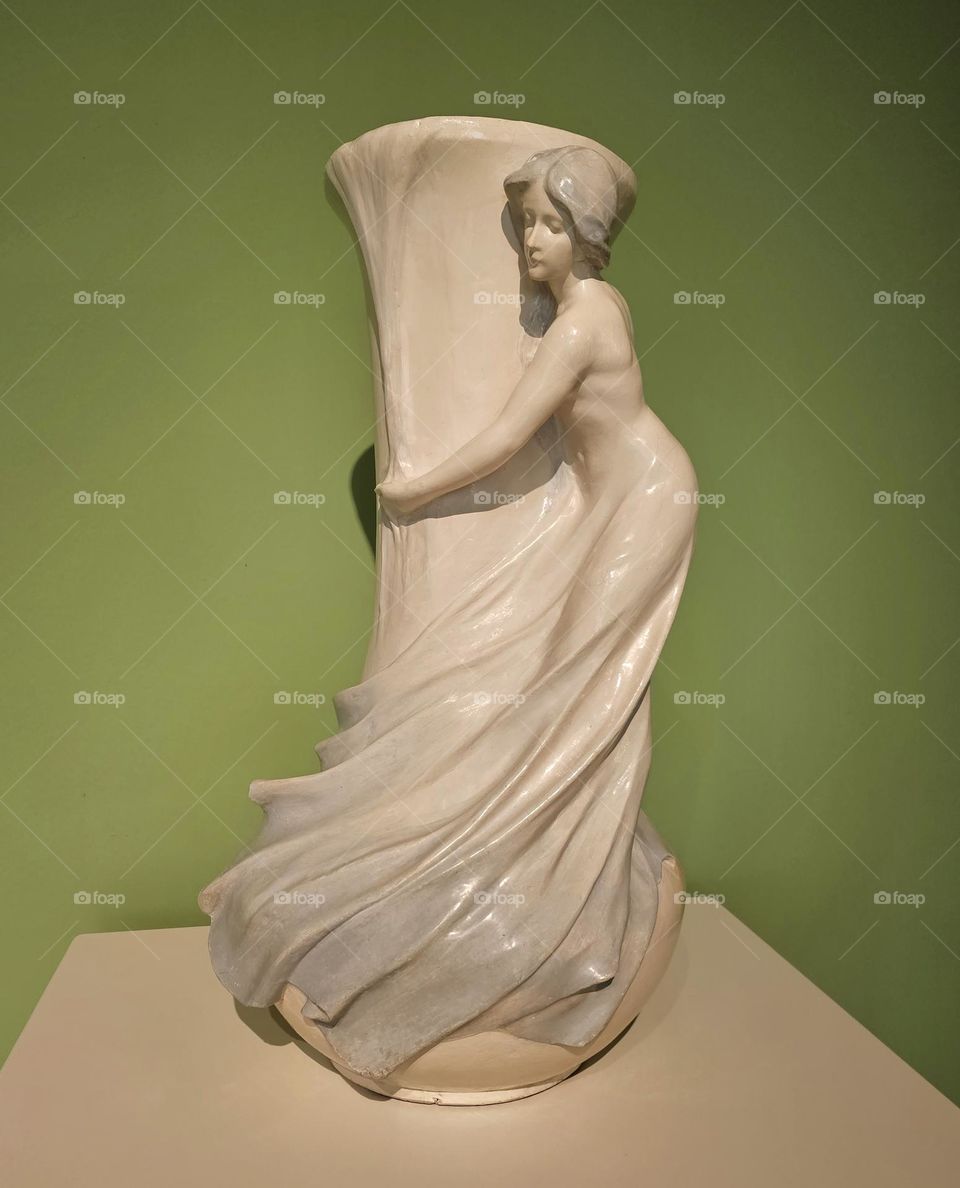 vase in MNAC Barcelona