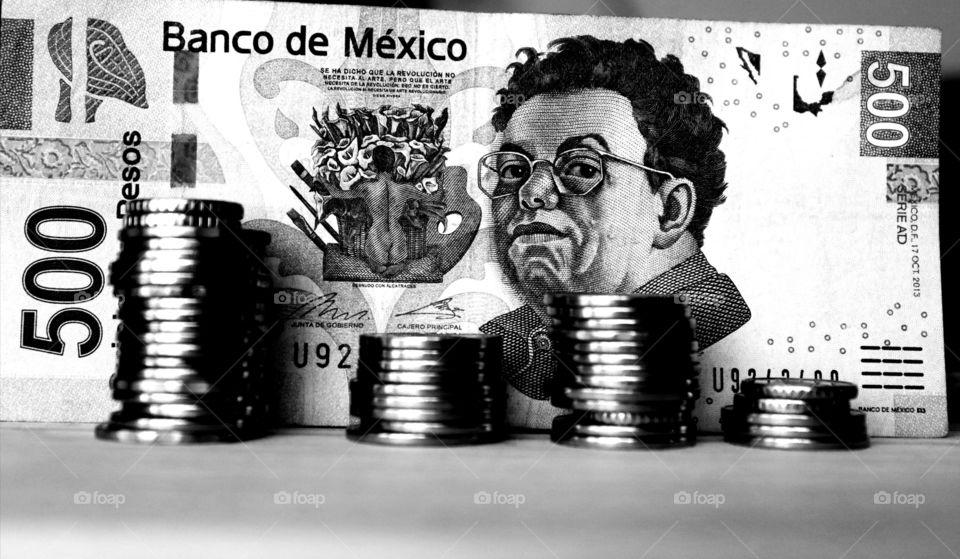 Monedas y billete con mayor valor en México