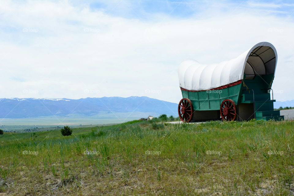 Pioneers Covered Wagon Reproduction Tourist Stop Central Eastern Oregon