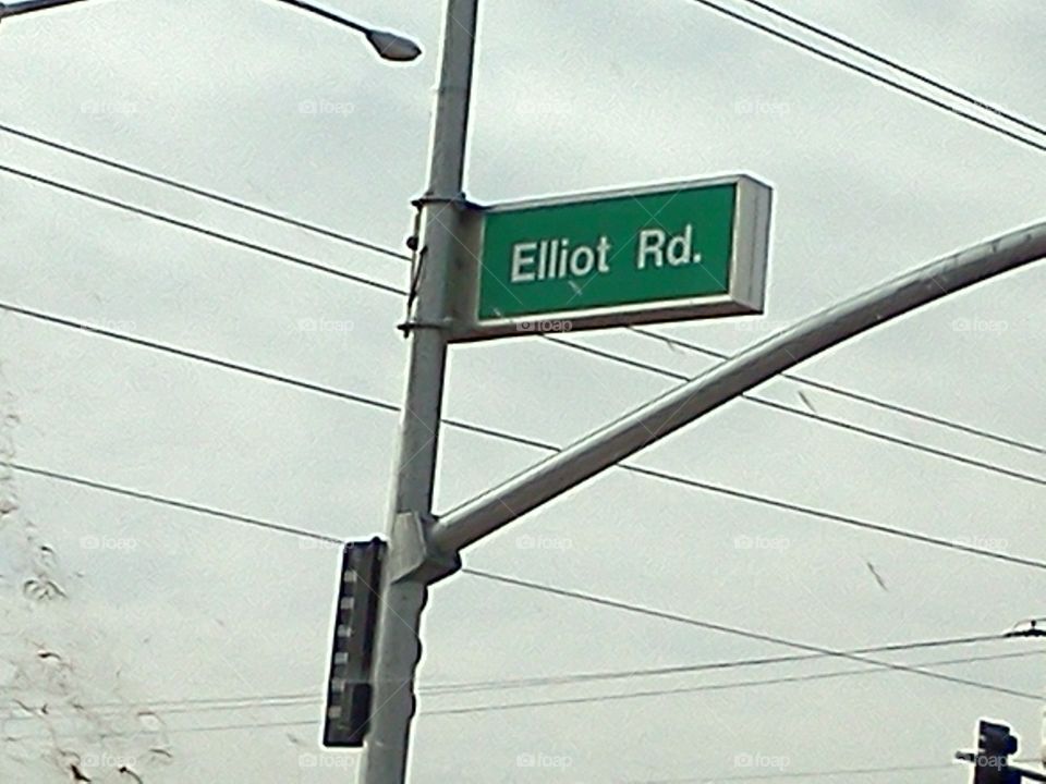 Elliot Rd street sign