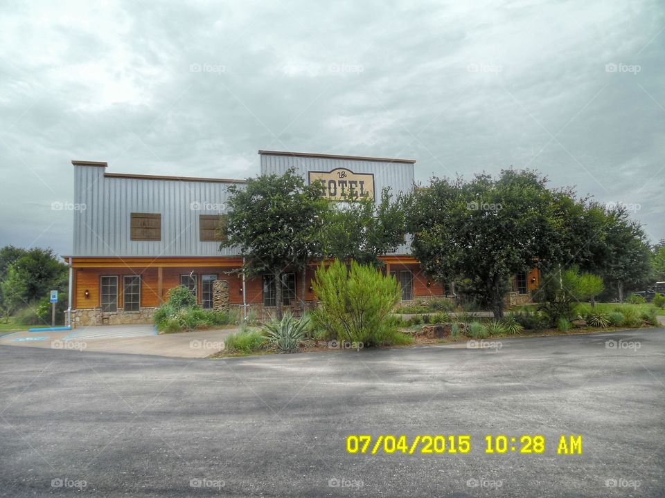 wildcatter ranch hotel 🏩. This is the wildcatter ranch hotel 🏩 located east of Graham Texas
