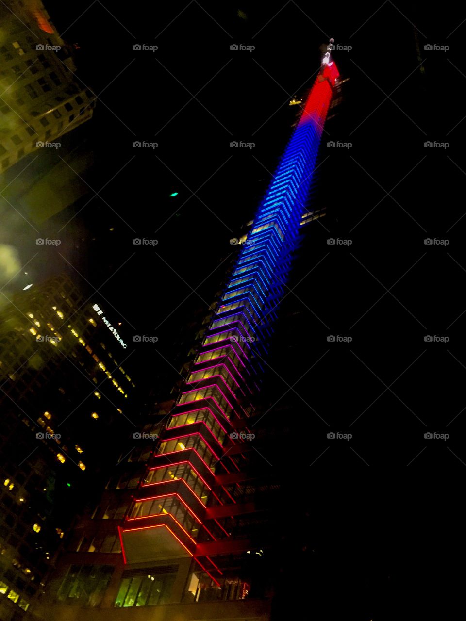 Wilshire Grand Hotel looks like it's just about finished!