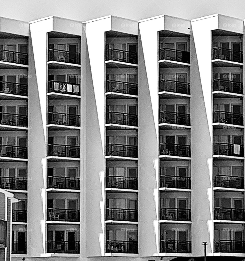 B&w condos 