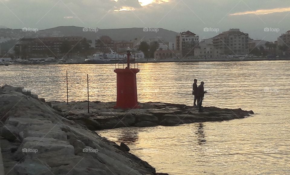 Pescando al.atardecer