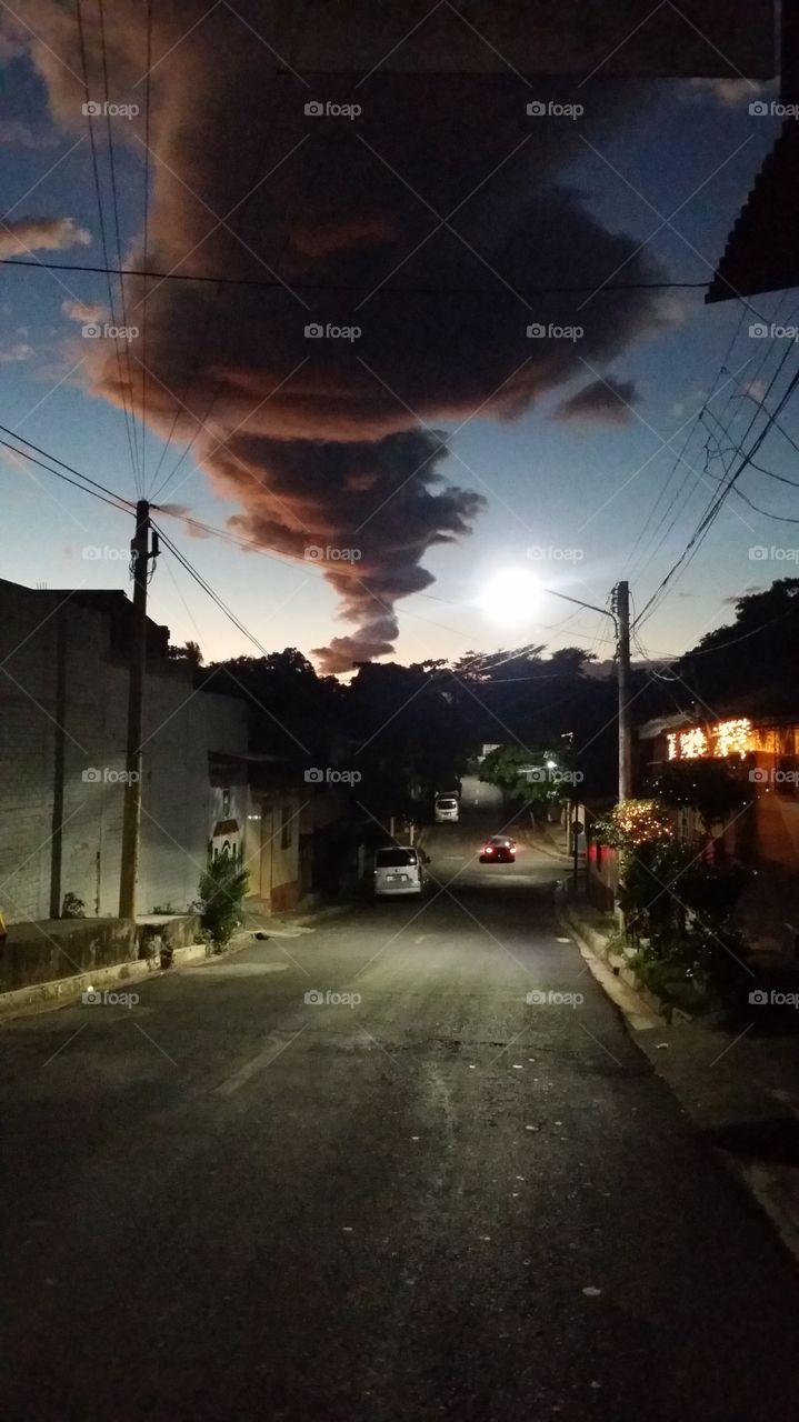 Extraña nube sobre El Salvador