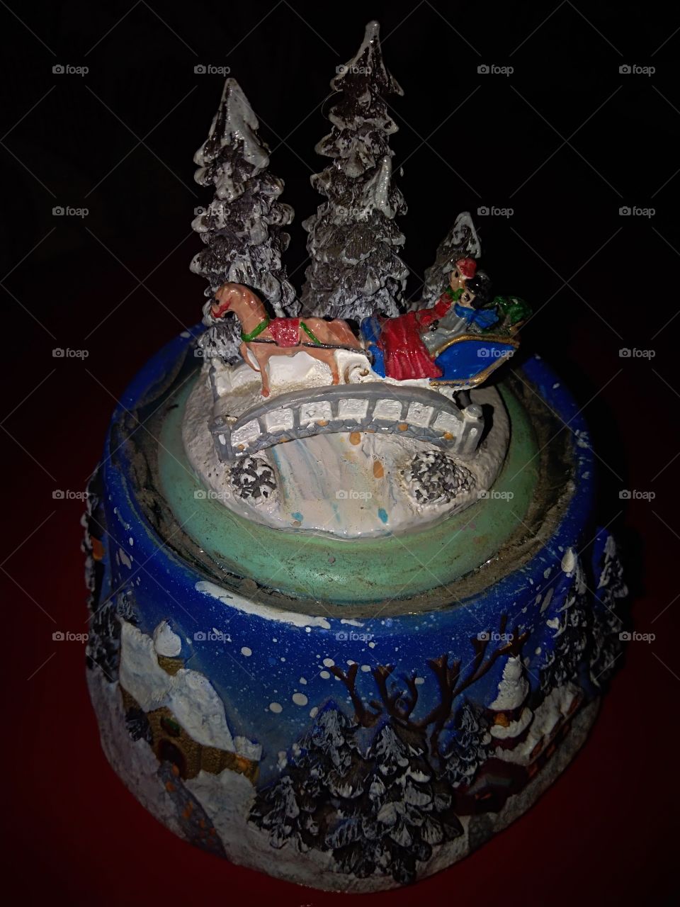 sculpted musical box