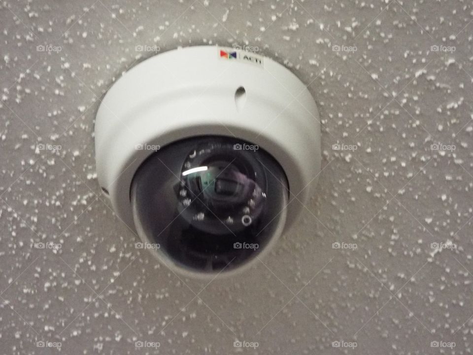 Security camera 