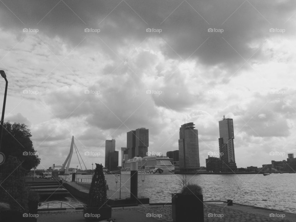 Rotterdam skyline 