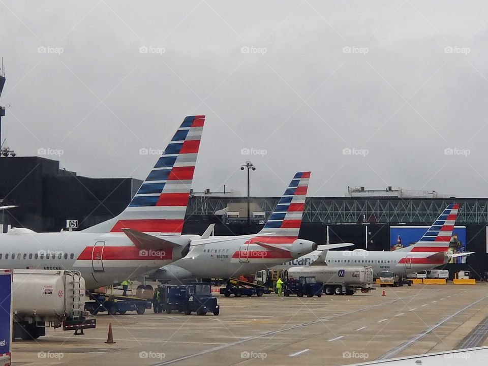 American Airlines all showing their patriotic colors✈🇺🇸