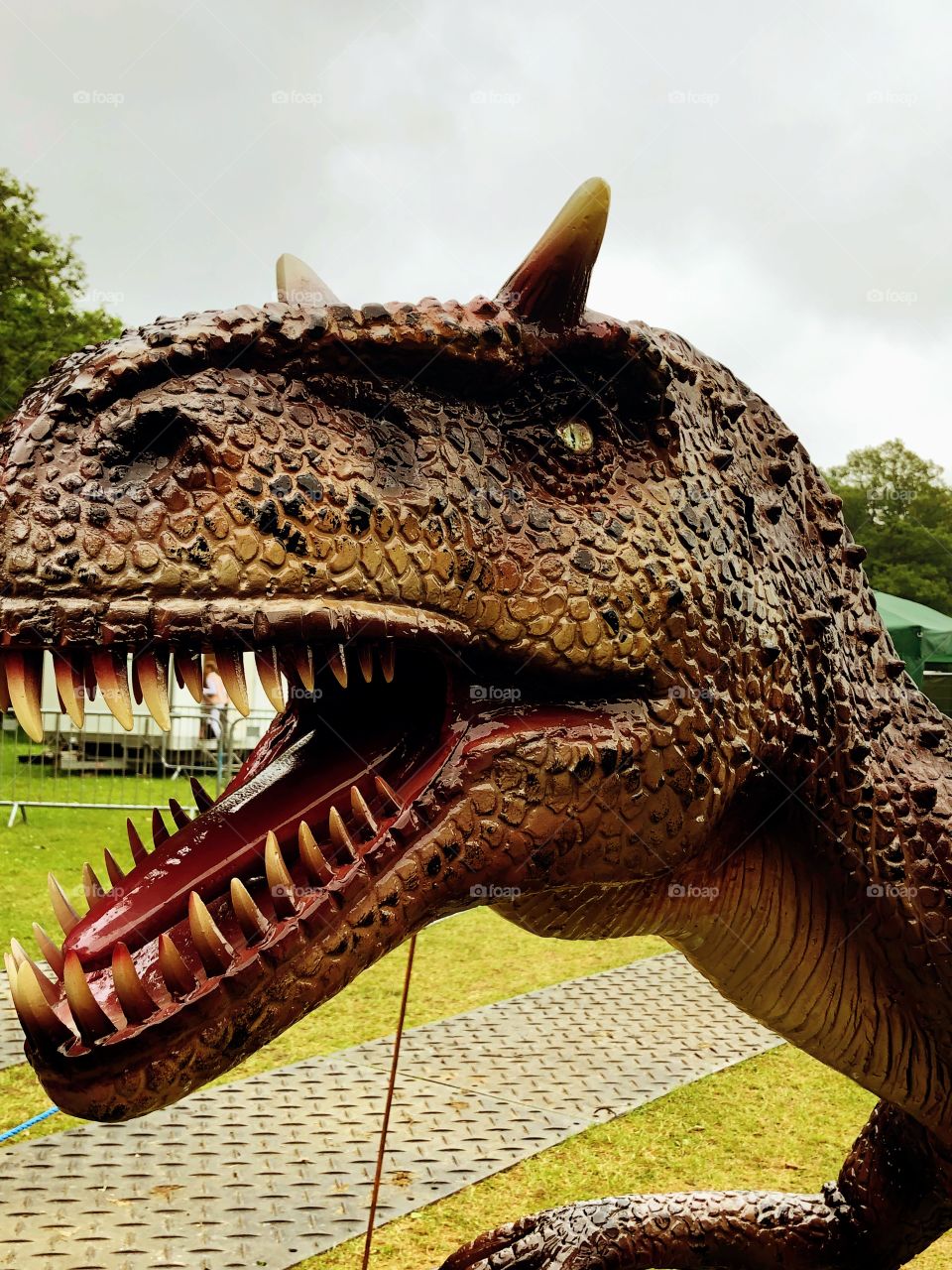 Close up of huge animatronic dinosaur