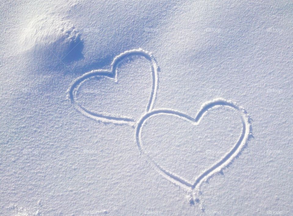 Winter love🤍🤍 Drawing of two hearts in the snow🤍🤍