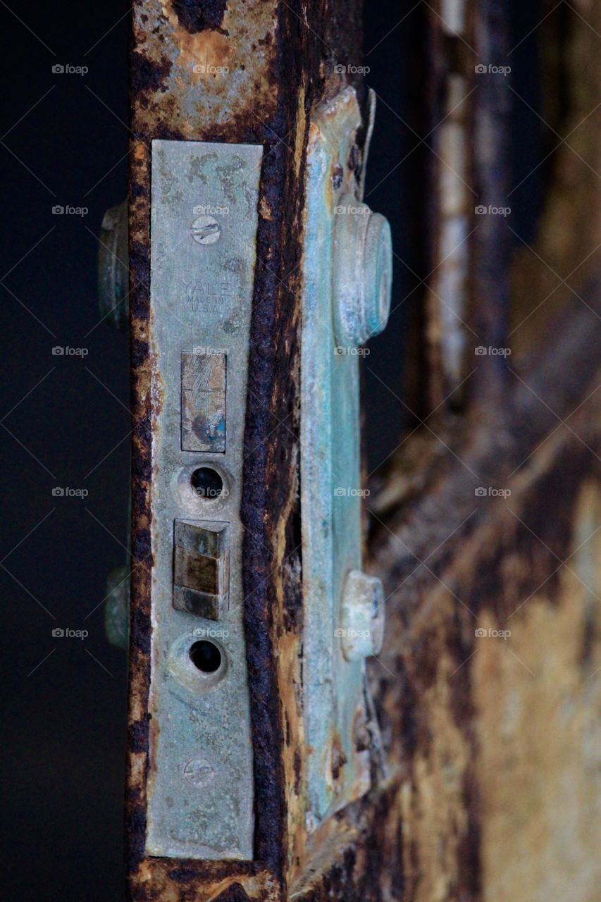 Alcatraz door handle