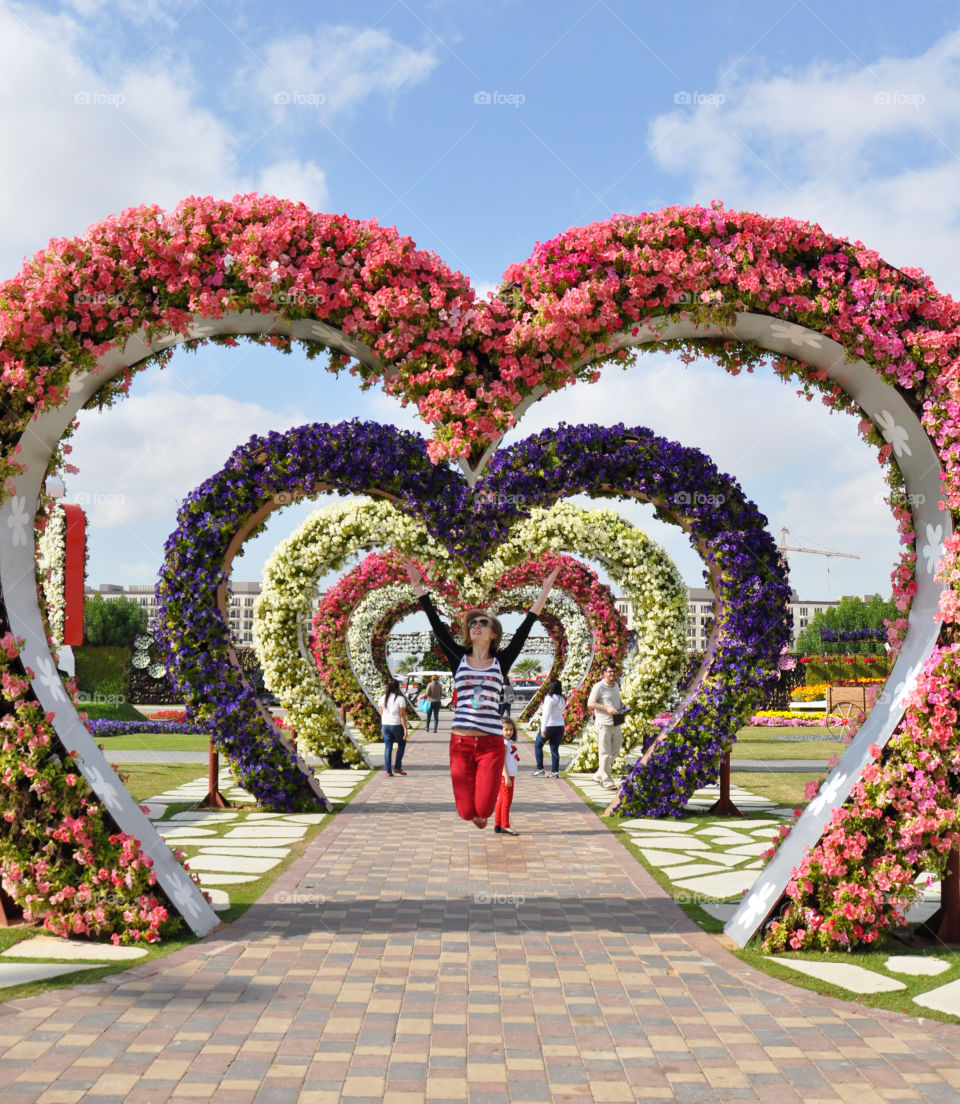 Flowers heart shape archs 