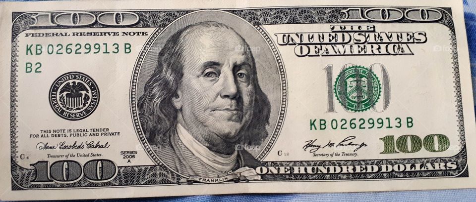 100 долларов банкнота