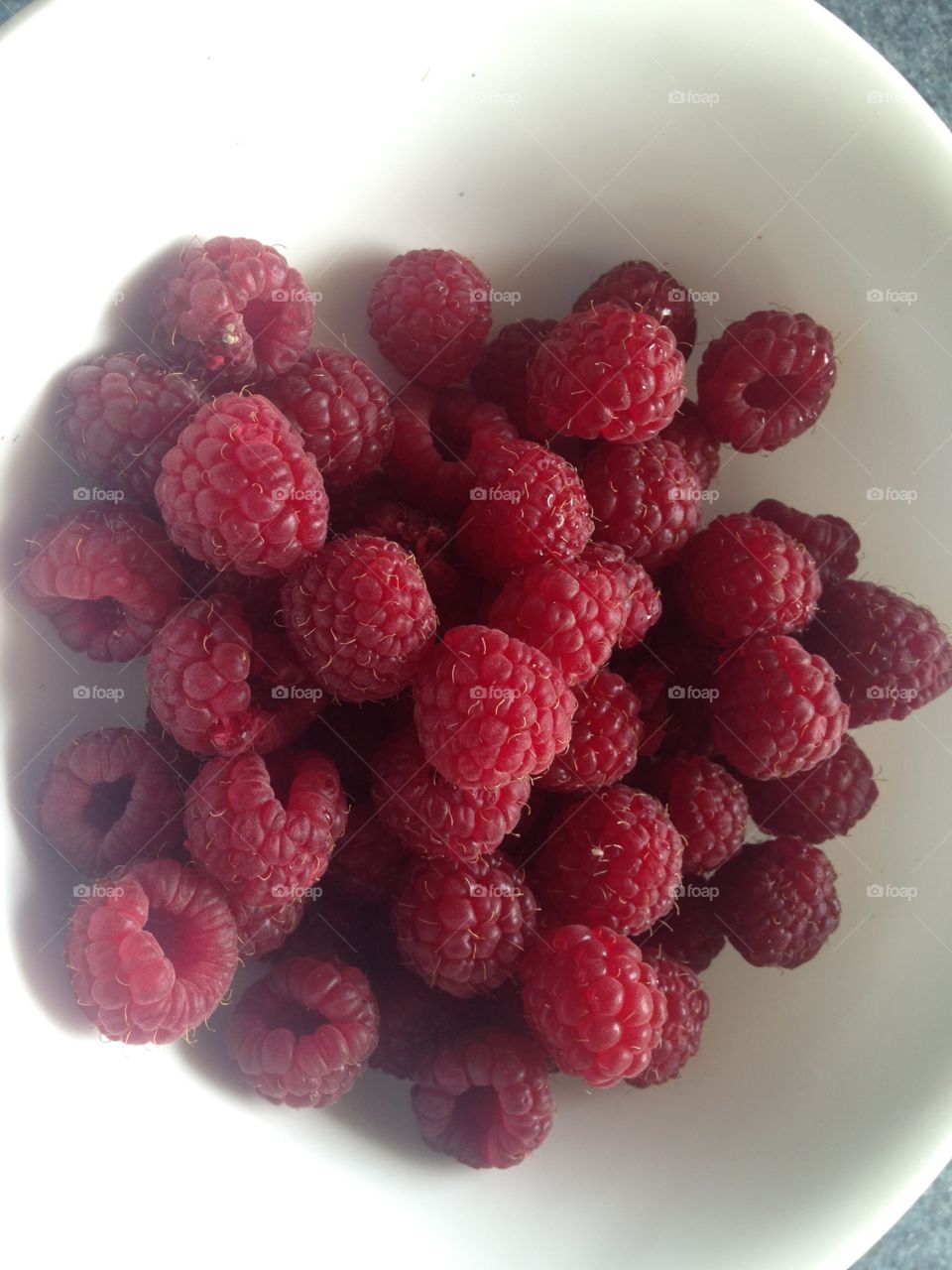 Fresh raspberries from the garden ! 