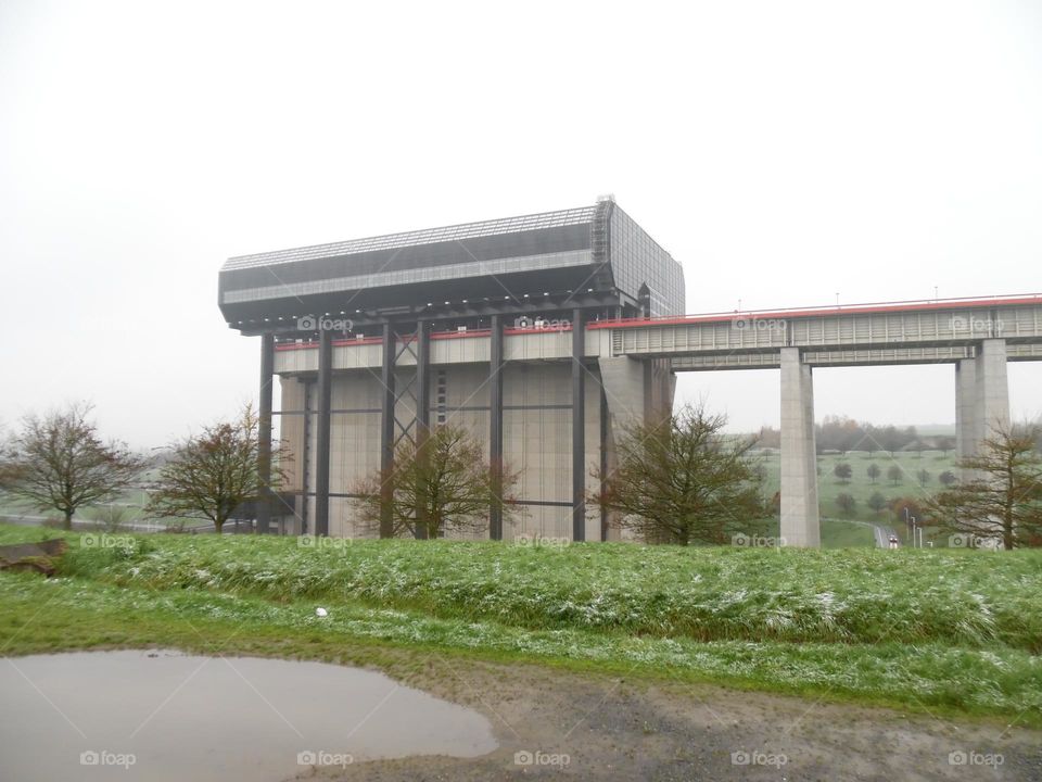 Ascenseur de Strepy Thieu