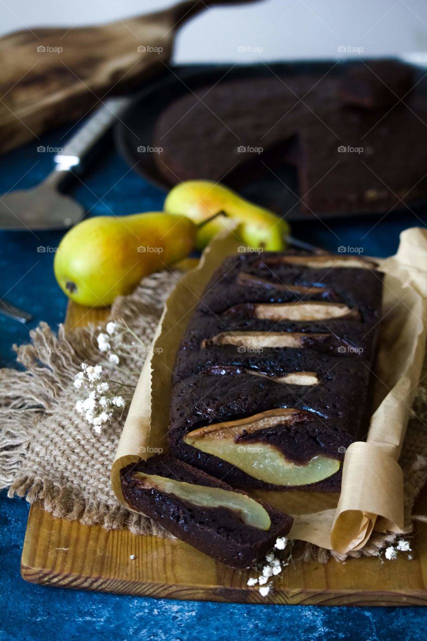pear chocolate cake and pears