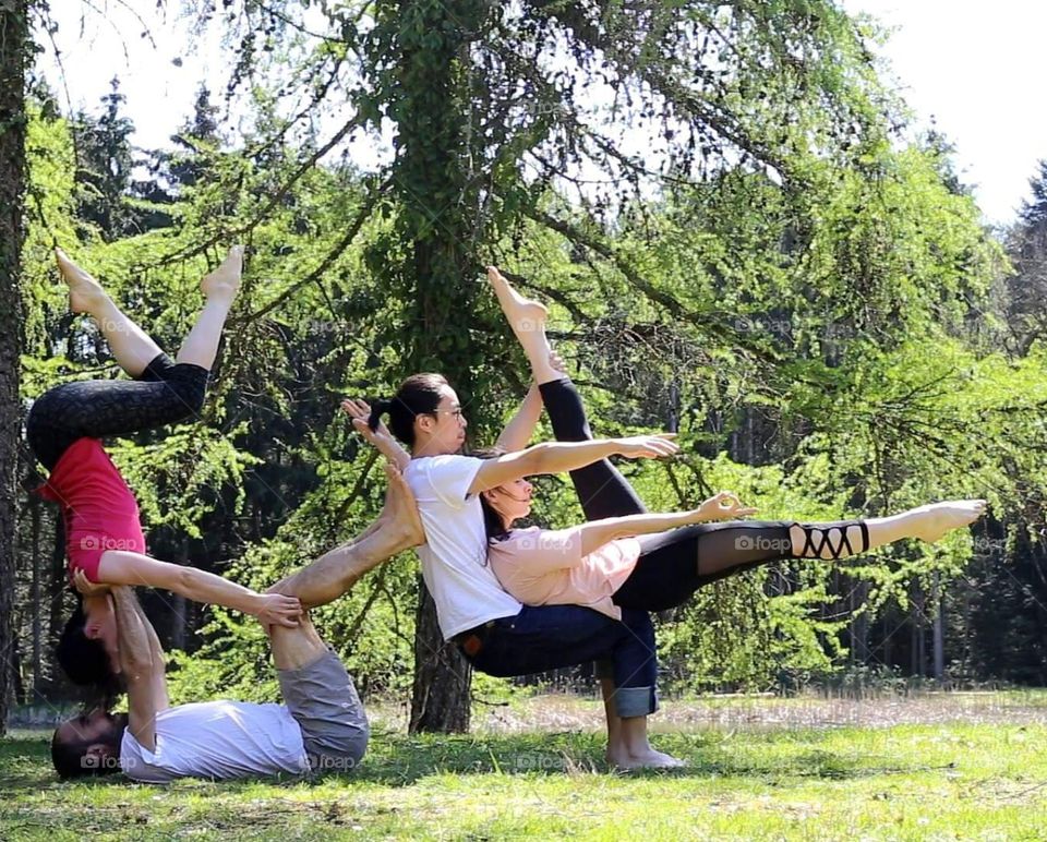 Acroyoga in the nature