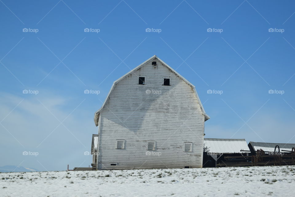 barn