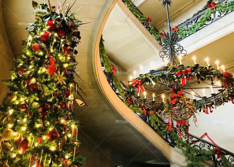 Christmas staircase winding chandelier lights 