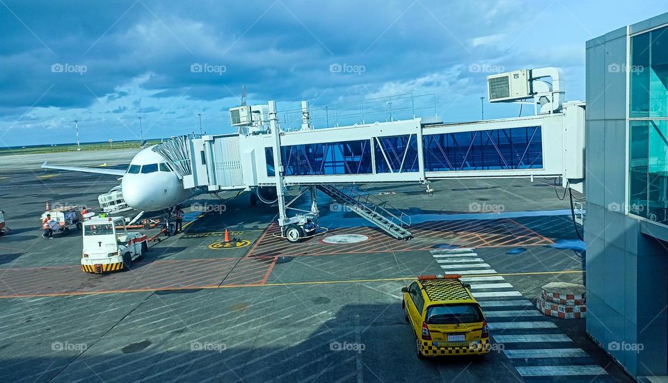 Airplanes are a means of transportation that are currently popularly used by most people to reach a destination that is far away quickly and in a relatively short time.