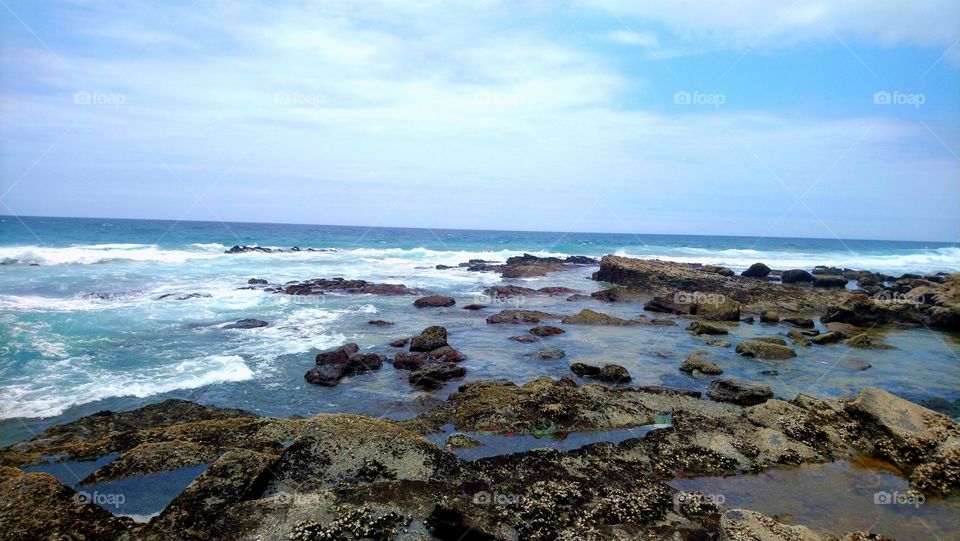 The rocks at Thompson Bay