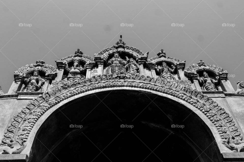 An beautiful arch of tanjore big temple rajarajachozan soul should be happy