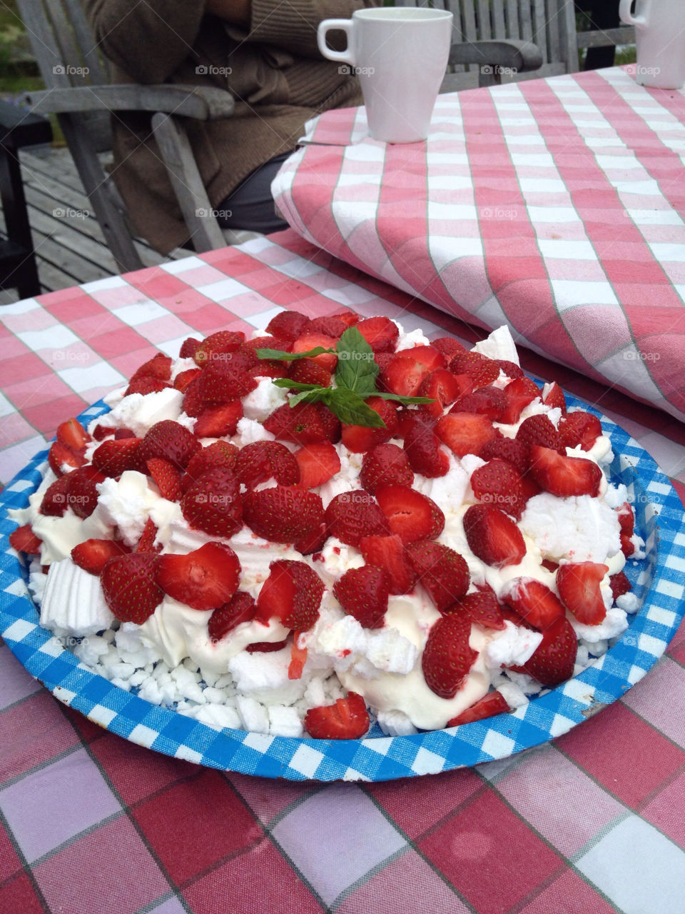 sweden summer strawberries nyköping by carolinas