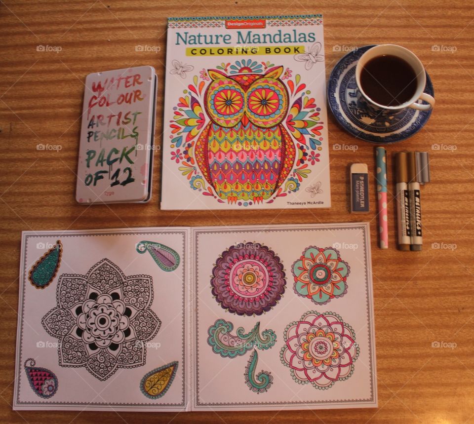 Mandala Colouring in Desk