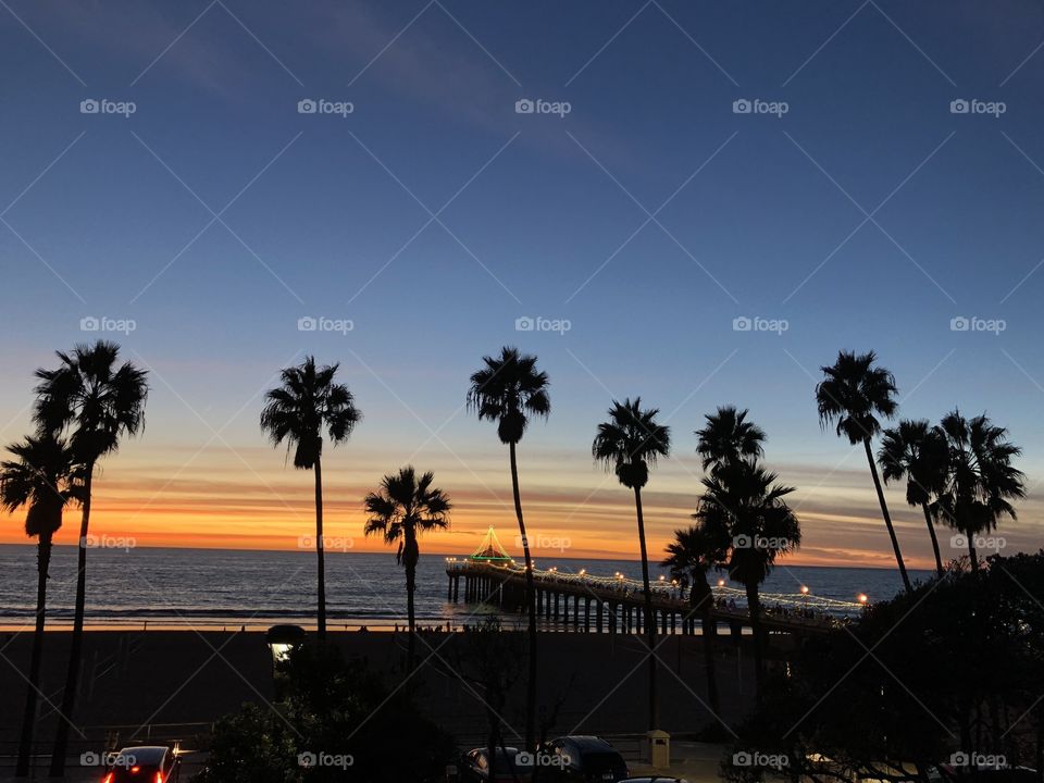 Sunset on the Pacific at Manhattan Beach California 