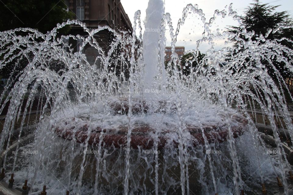 Water jets in the fontaine