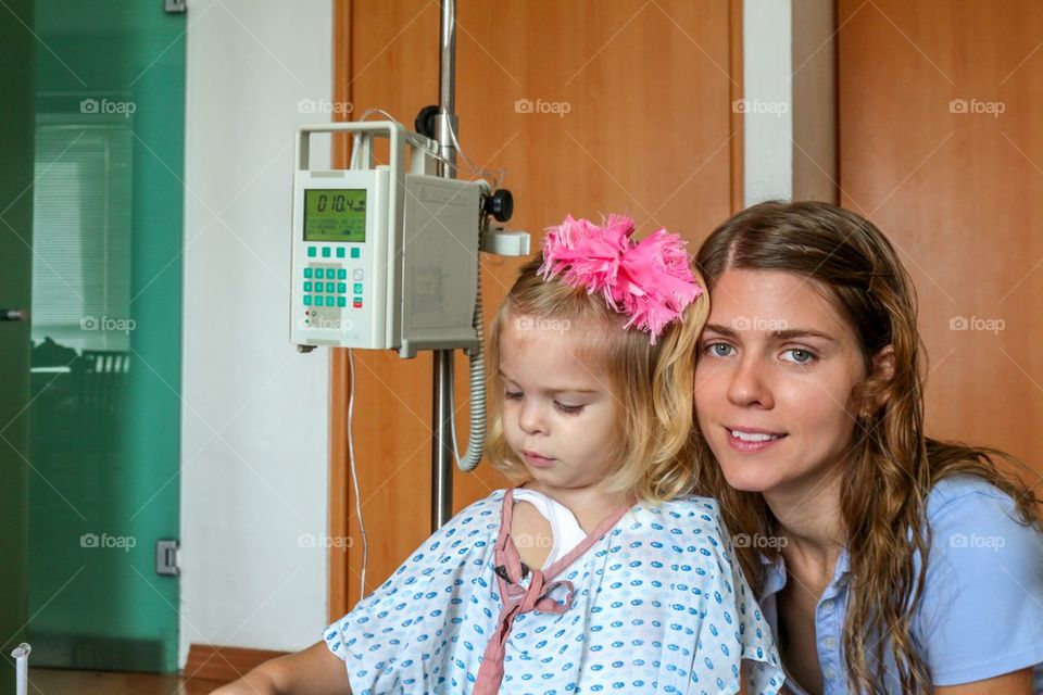 Hospitalized girl with her mom