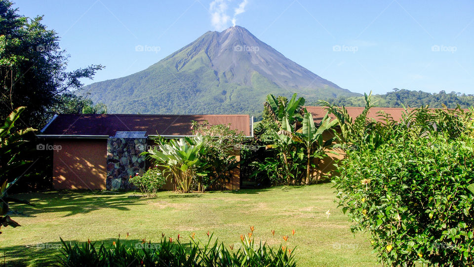 The Arenal Volcano of Costa Rica is located in the district of La Fortuna, canton of San Carlos, in the province of Alajuela. It has a height of 1,670 meters above sea level. The volcano is inside the Arenal Volcano National Park. He began his last and current period of activity in 1968, on July 29 at 7:30. From that date, it constantly emits gases and vapors of water, with some explosions with emission of pyroclastic materials and sometimes strong rumblings. Because of this and its frequent activity, this volcano is the most active in Costa Rica