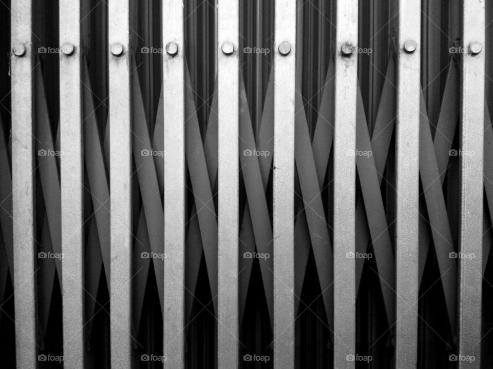 bkack and white pattern