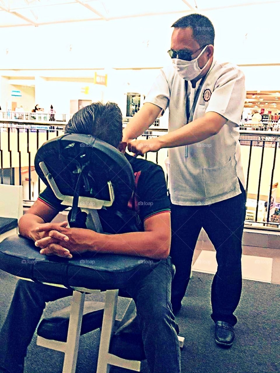 Blind Massage at the Mall