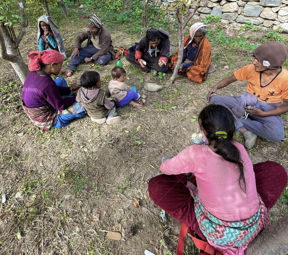 Sharing by choice, bonding by heart