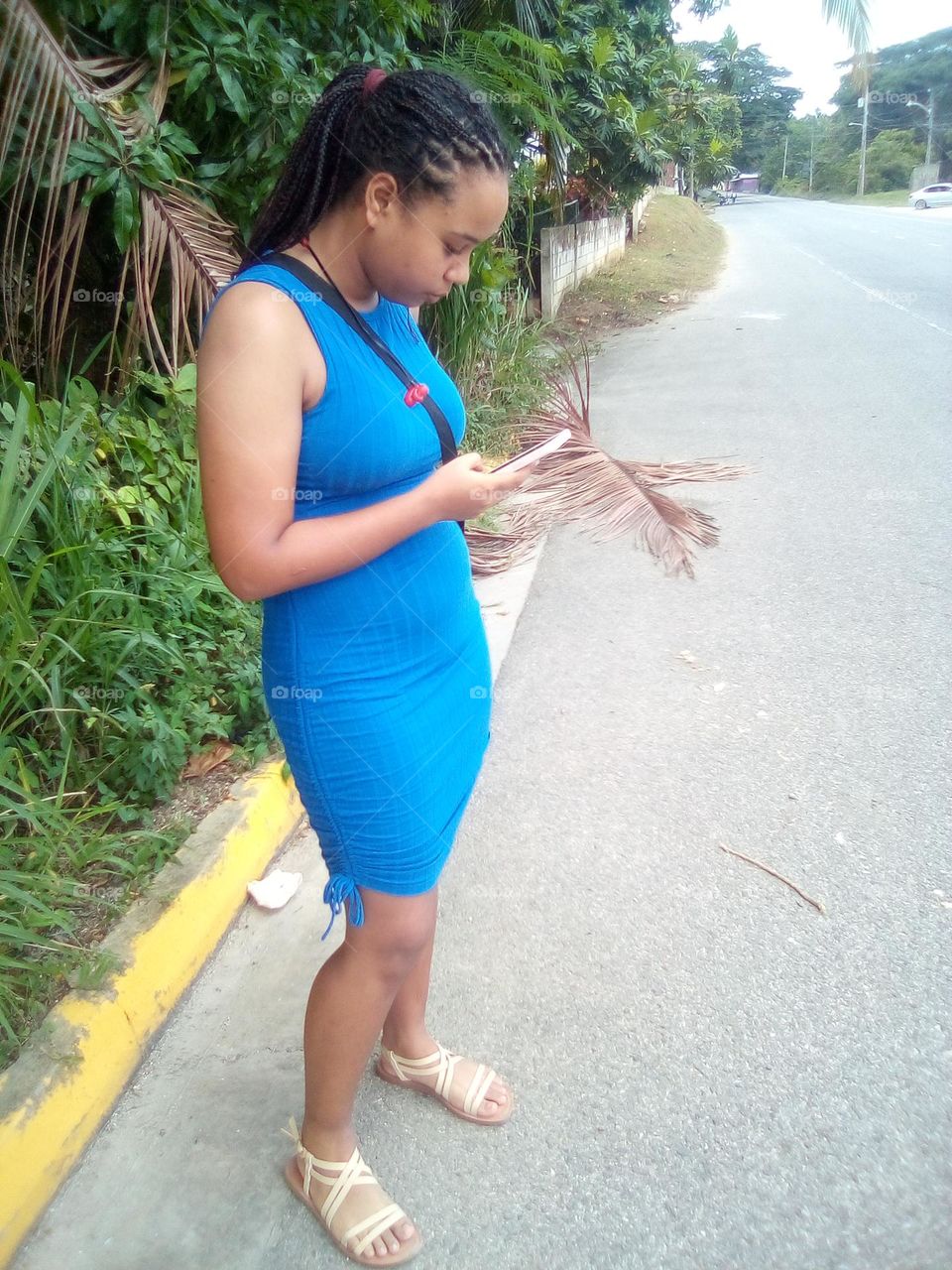 what you let the phone take all your attention a way from the reall people and the real world.