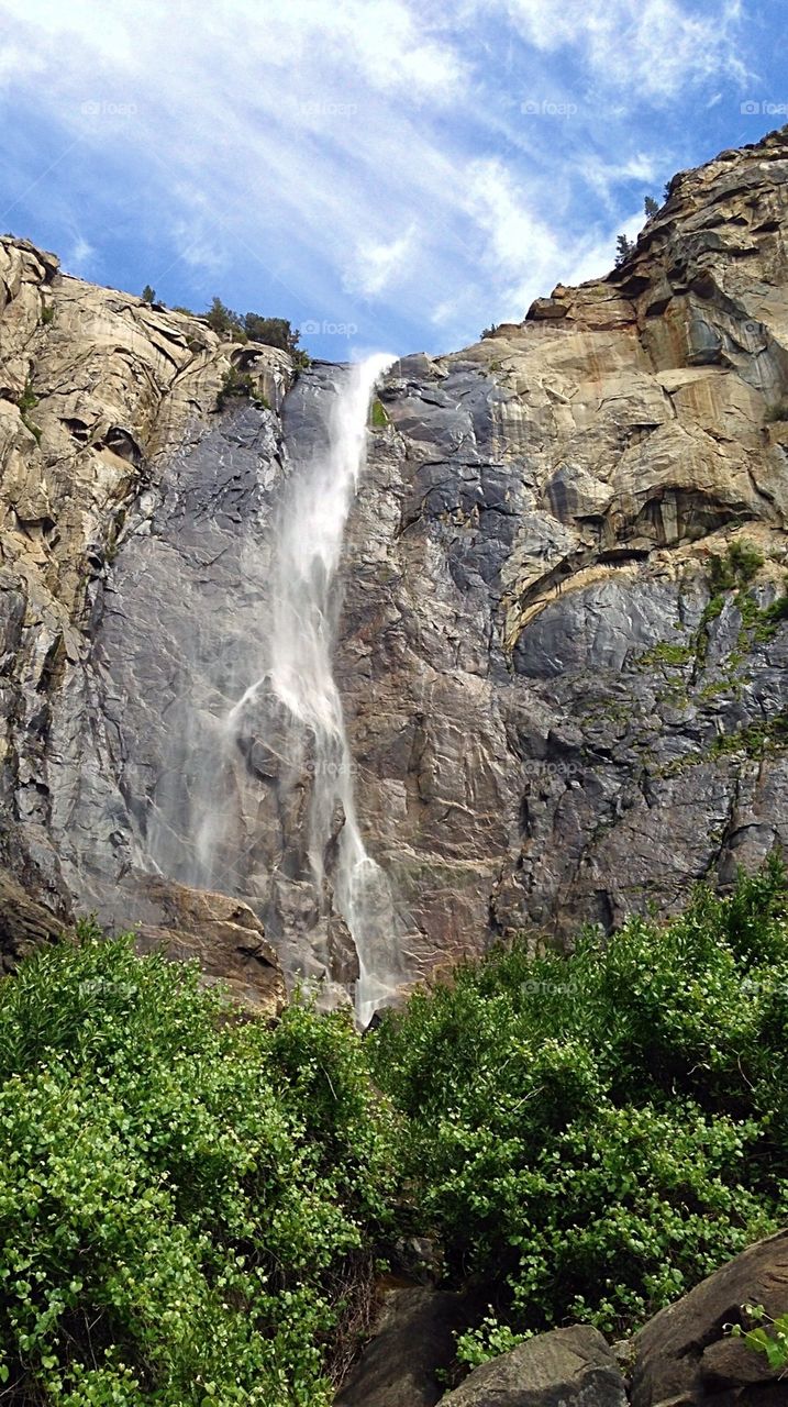 Bridalveil falls at yosemite,califoria