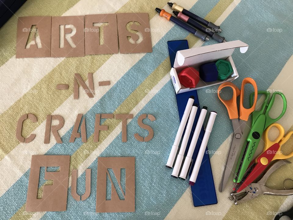 Arts and crafts supply 