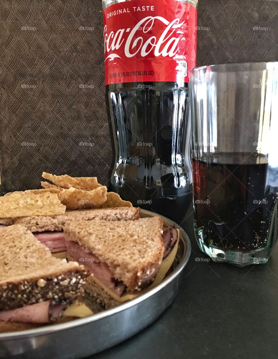 Taste the buzz Coca Cola 