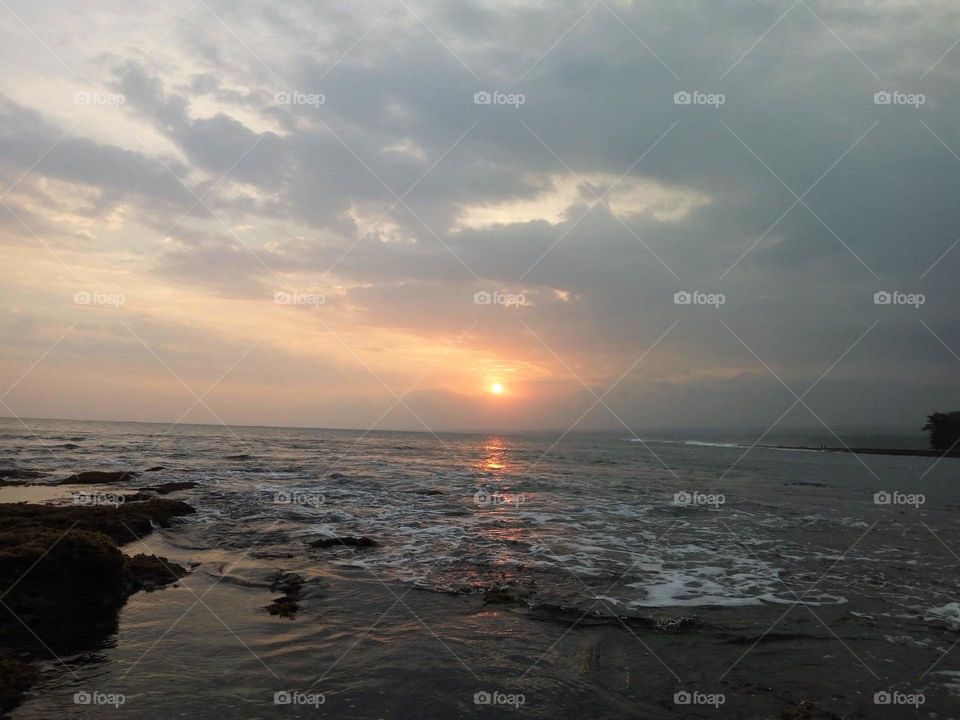 sunset @ ranca buaya beach