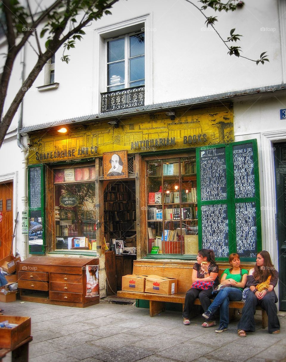 Paris Shakespeare and Co