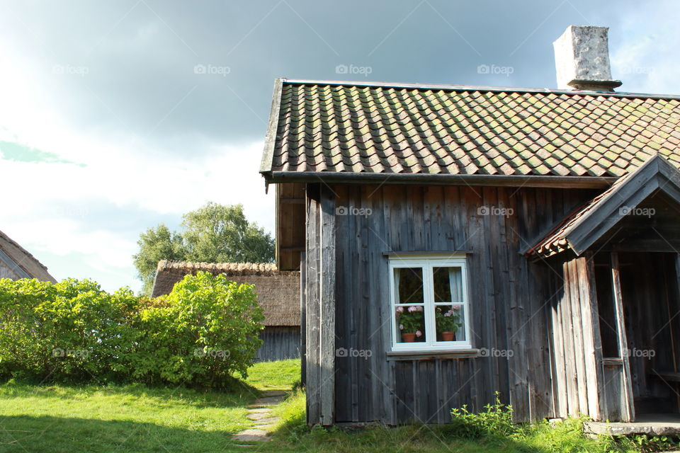 Old wooden cottage 