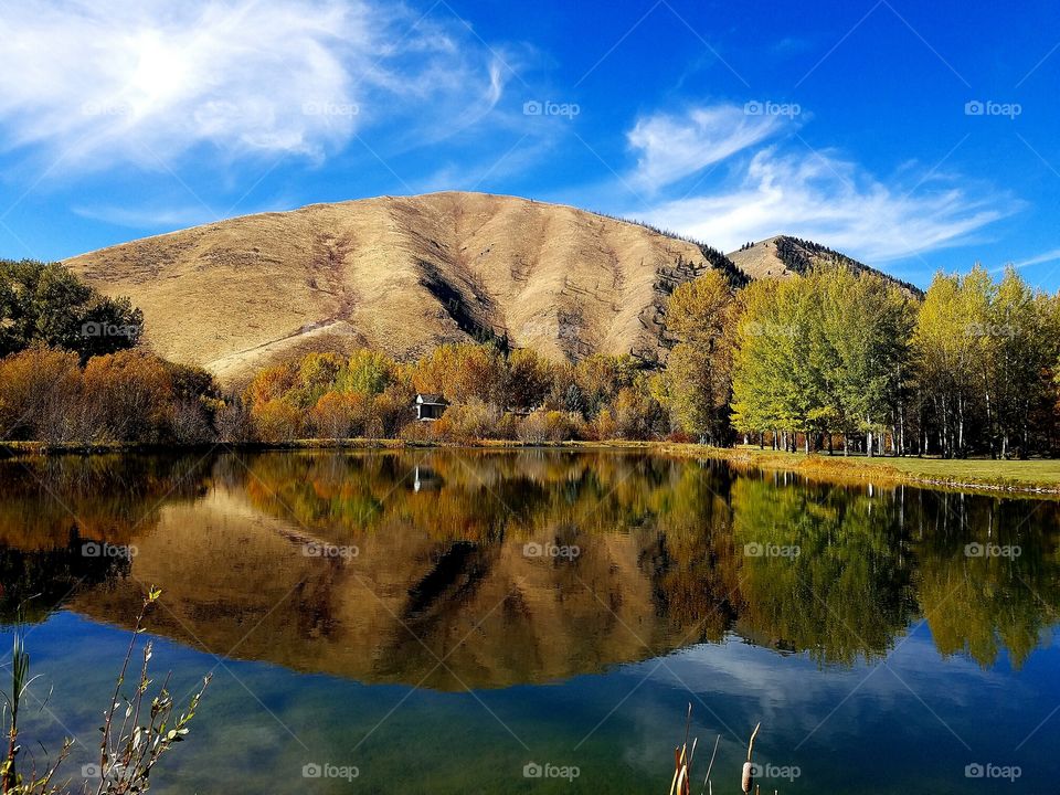 Lake autumn mountain