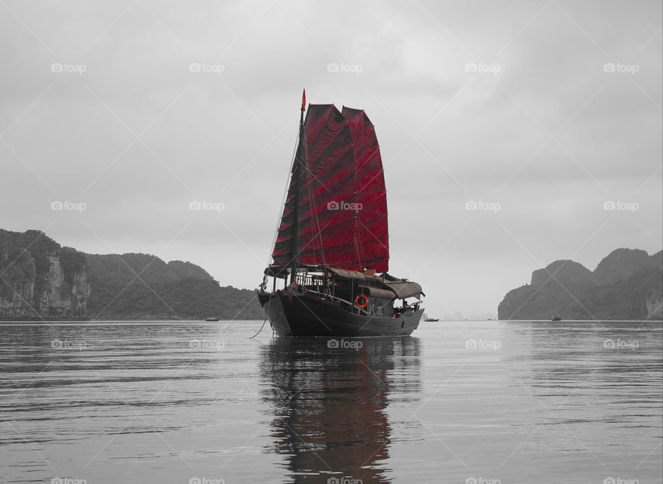 water boat fog vietnam by nautiflyer