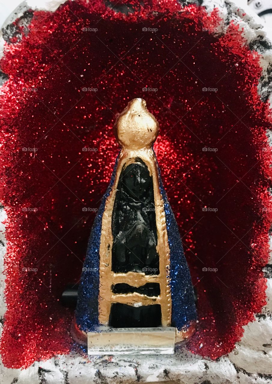 ‪Neste tempo próximo do Natal, bendigamos a #Maria, sob a invocação de #NossaSenhora #Aparecida:‬
‪“- Ave, ó cheia de Graça.”, como disse o Anjo Gabriel à humilde serva de #Deus. ‬