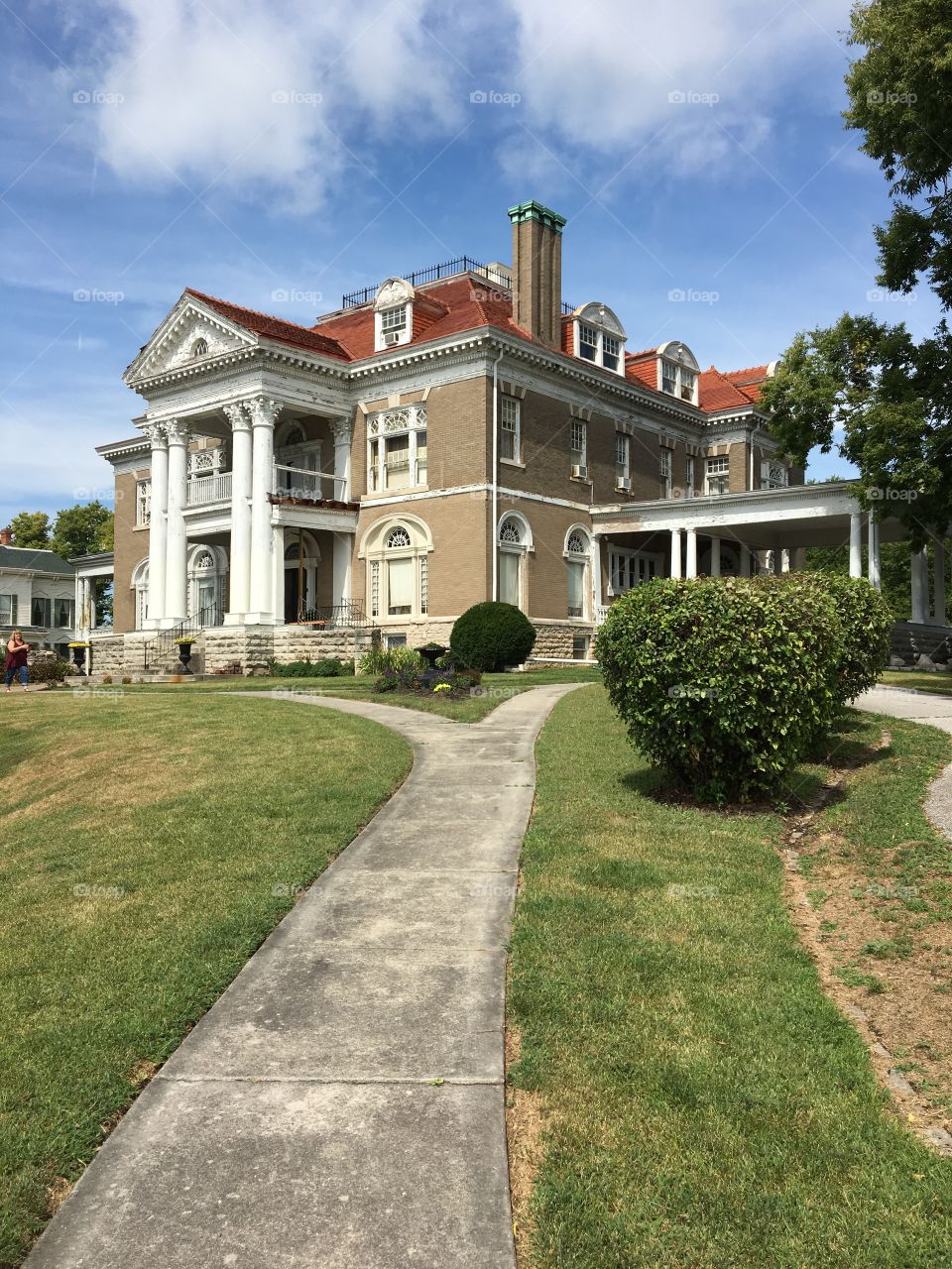 Rockcliffe Mansion in Hannibal, Missouri 
