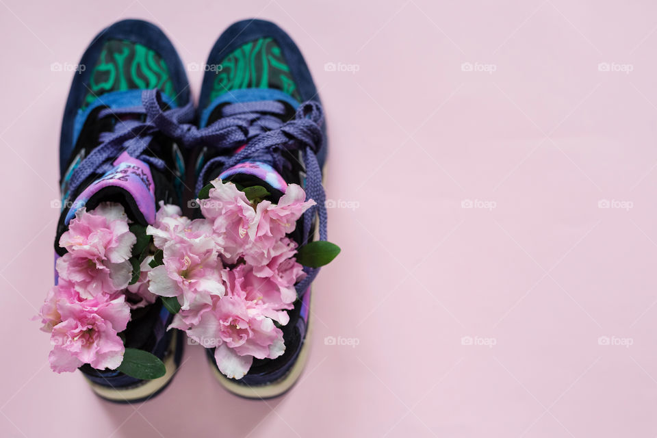 comfortable bright spring sneakers