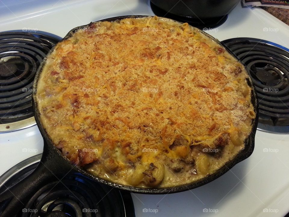 $50 cast iron Mac and Cheese: onion,
 mushrooms, jalapenos and bacon with pepper jack, smoked Gouda, cheddar and mouthwatering prime rib steak bites. cumin, garlic, Worcester sauce, onion powder, Basil, cumin again, Cayenne pepper and other stuff.
