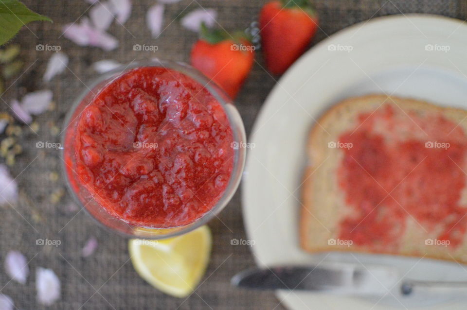 Strawberry jam with bread